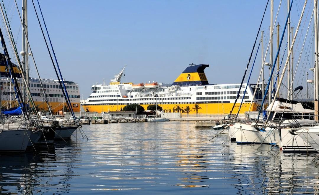 Les quais des ferries seront électrifiés dans “maximum” deux ans à Toulon (source Var Matin)
